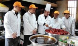 河南厨师在武汉视频爆料,揭秘武汉餐饮行业内幕
